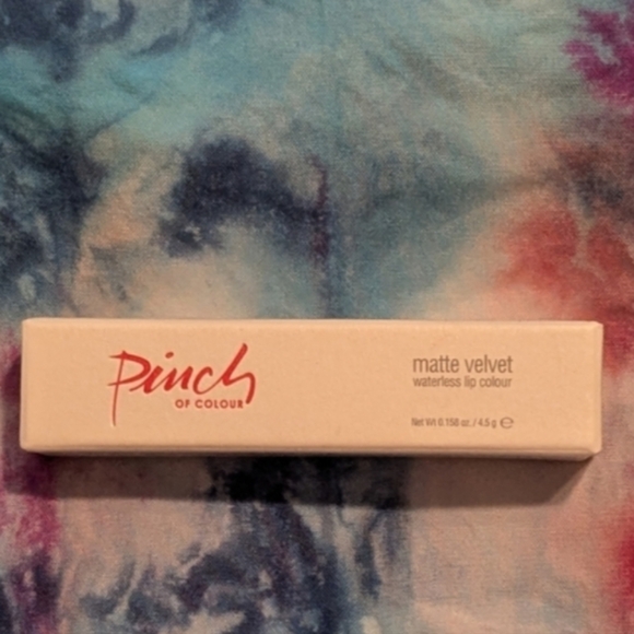 Pinch Of Colour Matte Velvet Lip Color - Sophia - New In Box - Picture 4 of 9